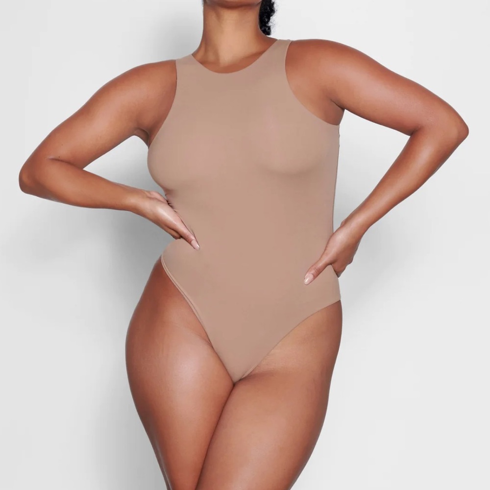 Skims fits everybody high neck body suit